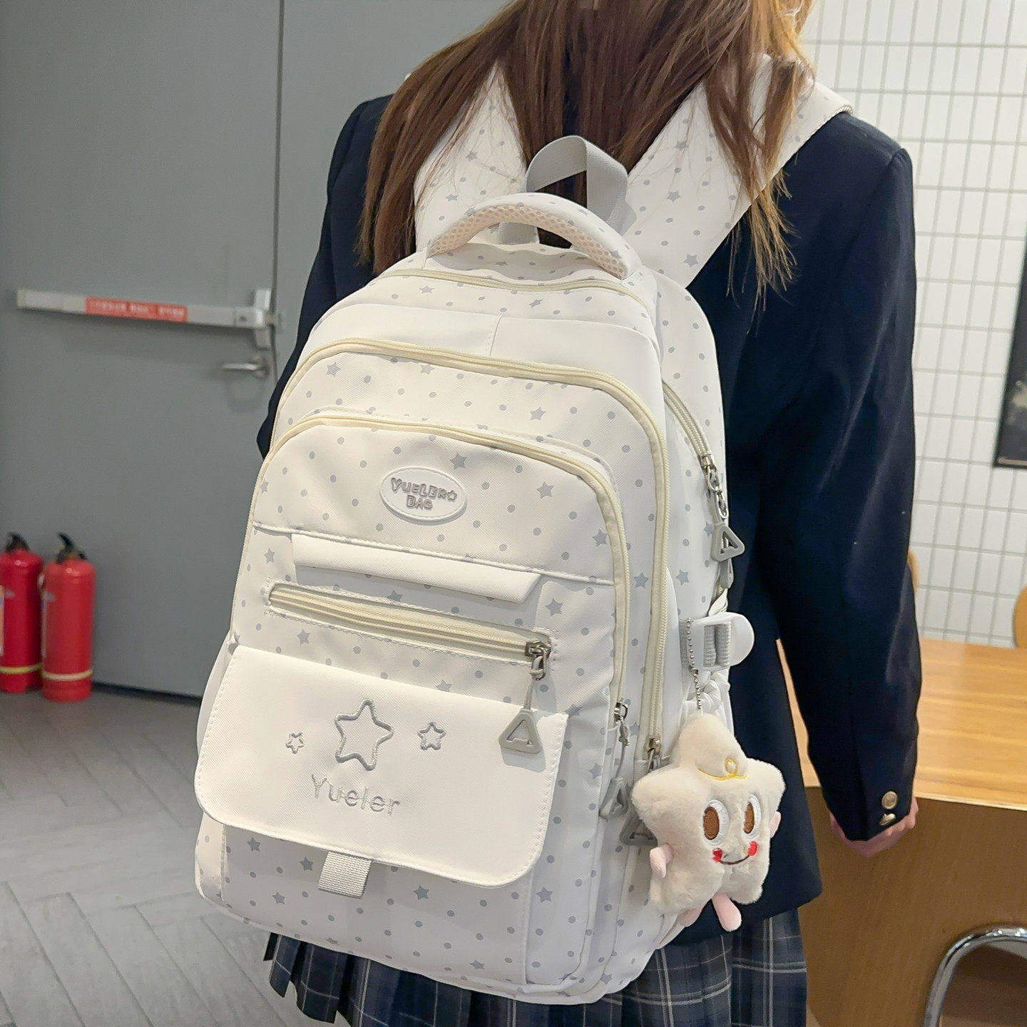 书包初中女生ins风高颜值多层高中生白色双肩包大容量学院风背包