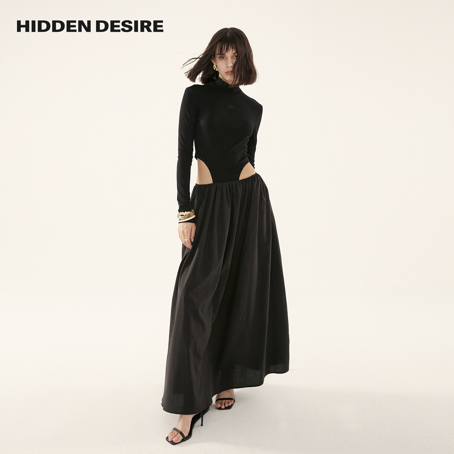HIDDENDESIRE紧身露腰连衣裙