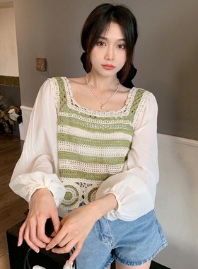 法式镂空钩花衬衫女早秋2024新款设计感方领锁骨短款洋气长袖上衣