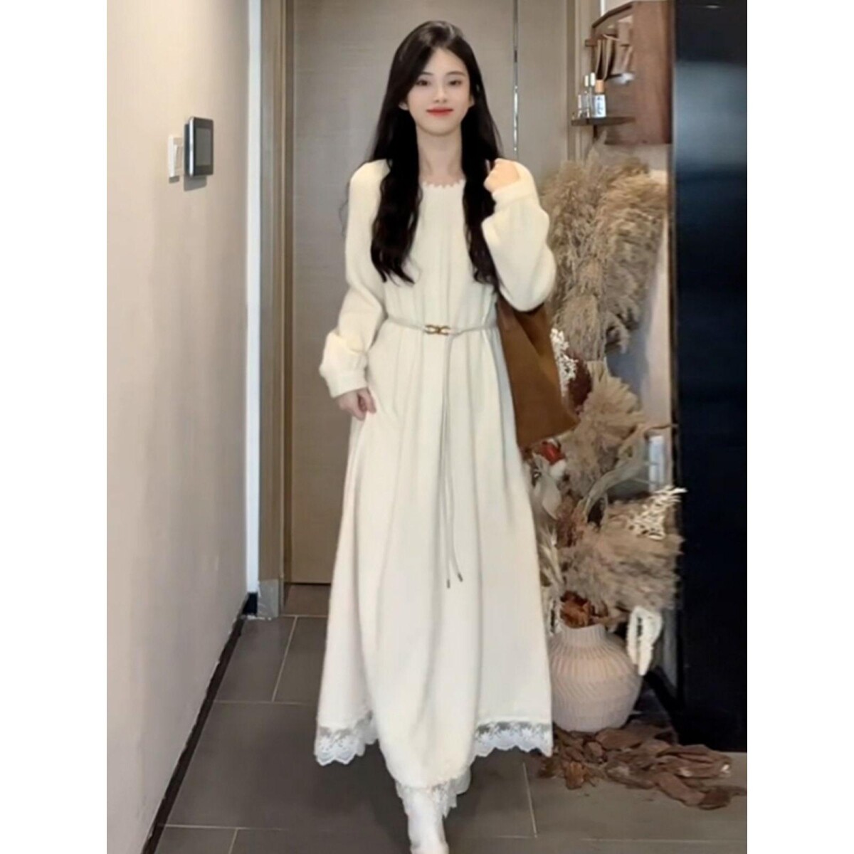高级感白色法式连衣裙子女早秋季连衣裙
