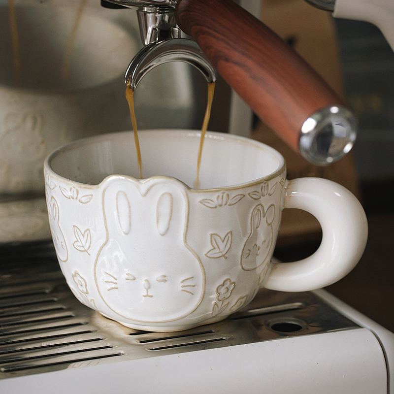 泽滕家陶瓷浮雕兔子马克杯