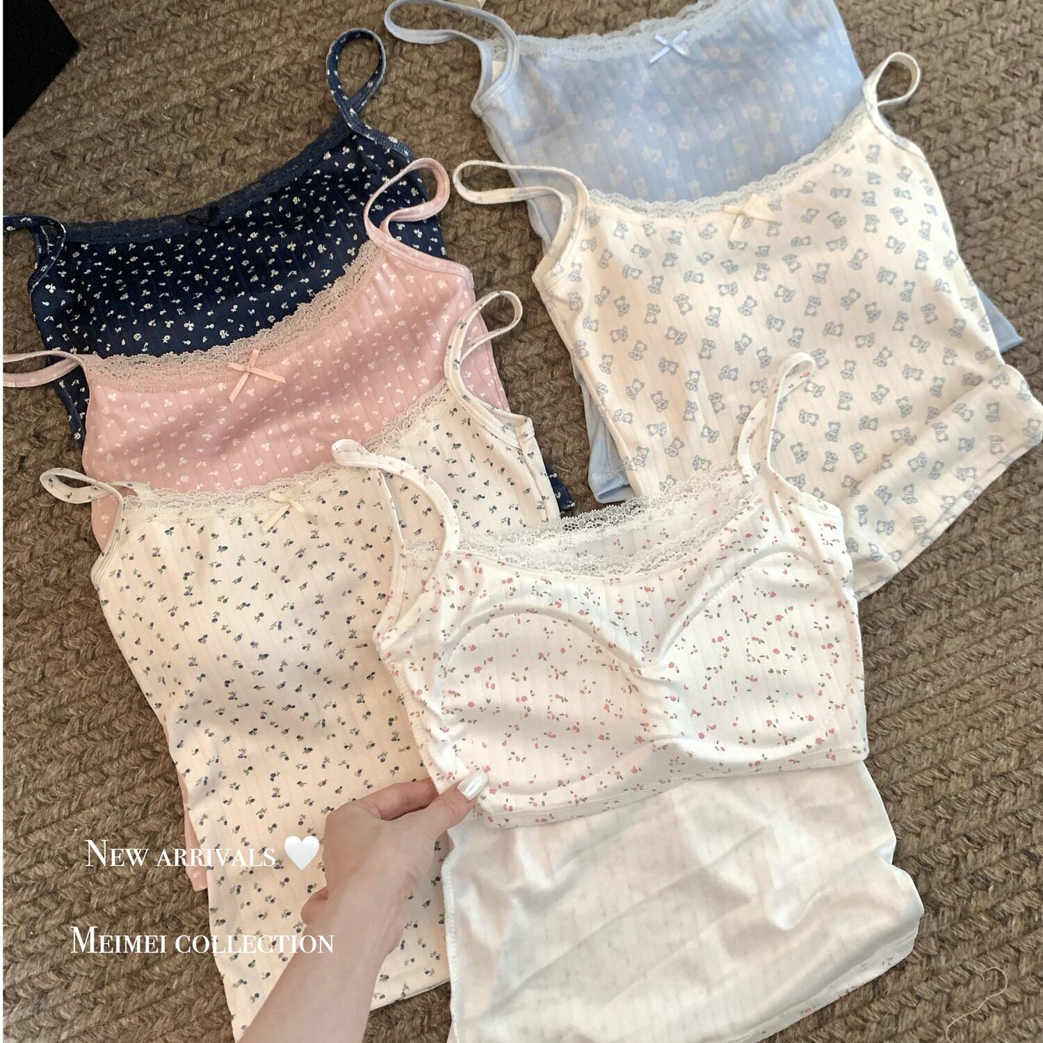 性感纯欲风蕾丝花边碎花小吊带背心带胸垫女夏季新款短款内搭上衣