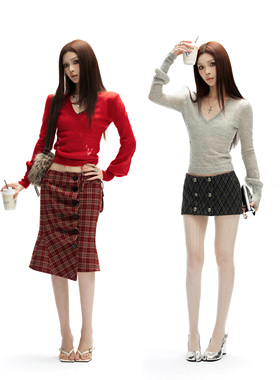 common in 0120 个性碰撞辣妹镂空深V针织衫修身内搭破洞打底衫女