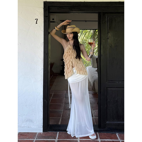 Common in 0120 千层挂脖背心女无袖设计感宽松度假风上衣