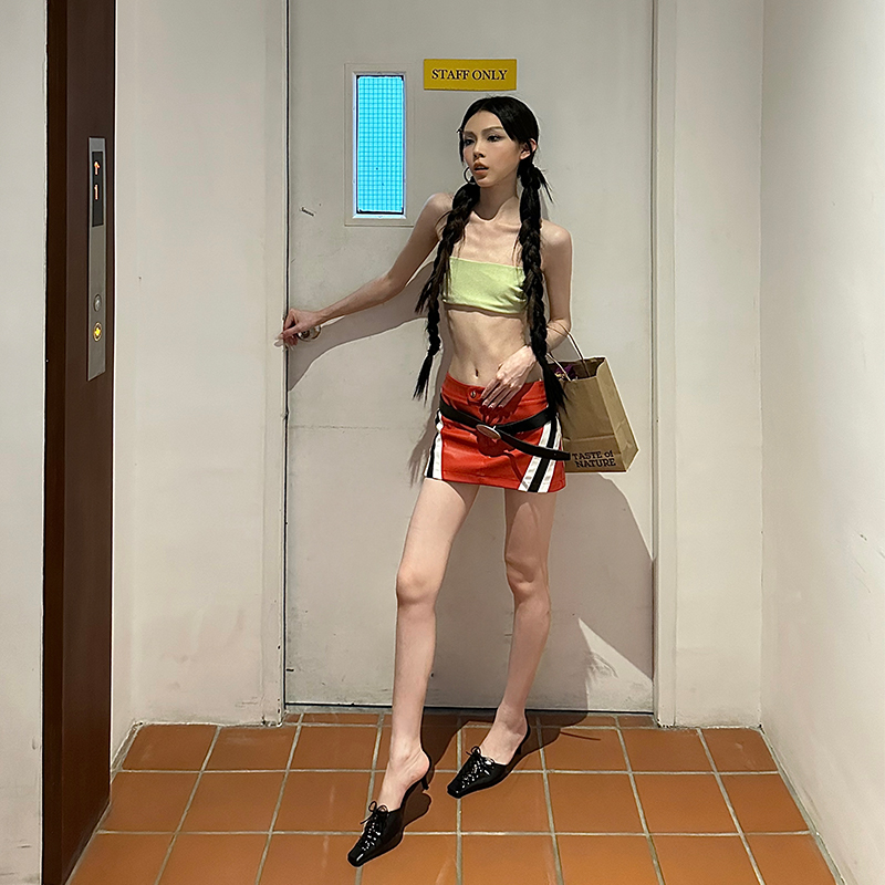 赛车红色半身裙拼接辣妹
