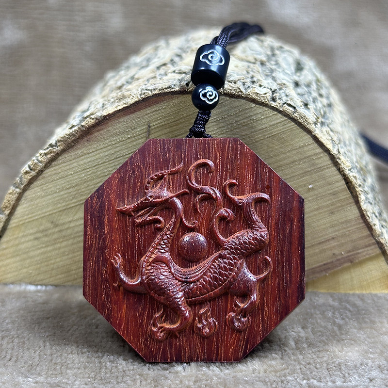 印度小叶紫檀实木纯天然雕刻四大神兽青龙祥瑞木质挂件平安牌工艺