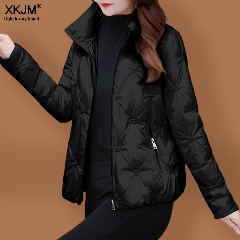 小个子高端短款羽绒服女款新款时尚洋气2024秋冬流行加厚爆黑外套