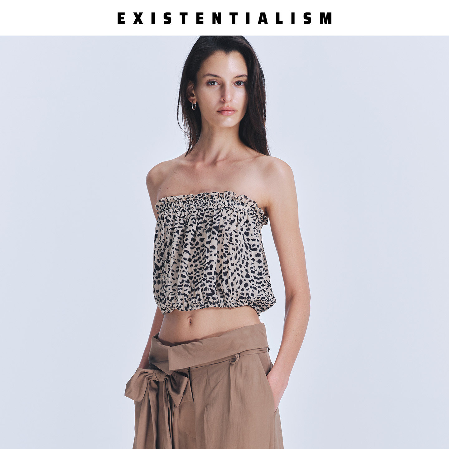 EXISTENTIALISM26SS新款露肩豹纹雪纺抹胸女百搭显瘦短款上衣