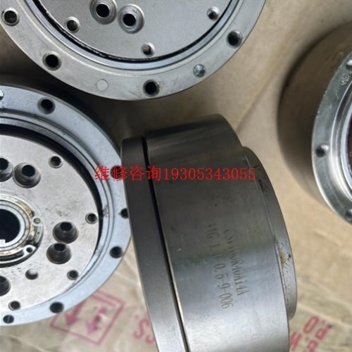谐波减速机 谐波减速器CS100R40A14A。 70台议价