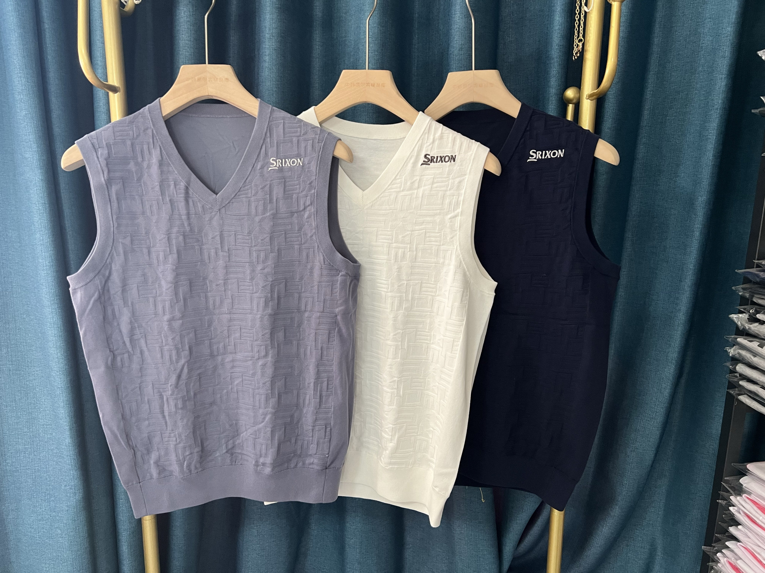 C019 出口日本新品男士V领针织马甲背心高尔夫球服装四季柔软