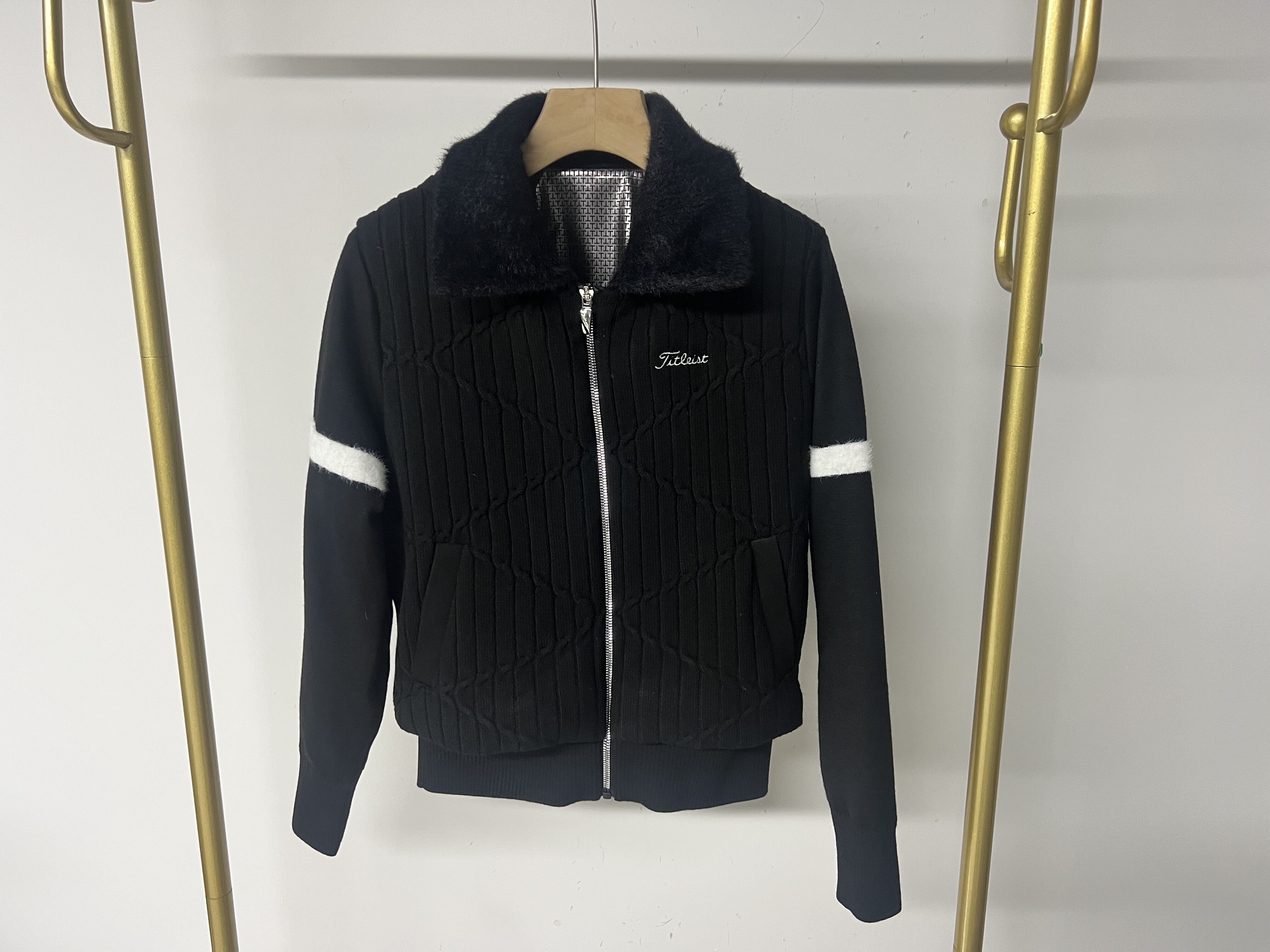 出口韩国余高尔夫球服服装上衣25冬女士翻领配色针织外套