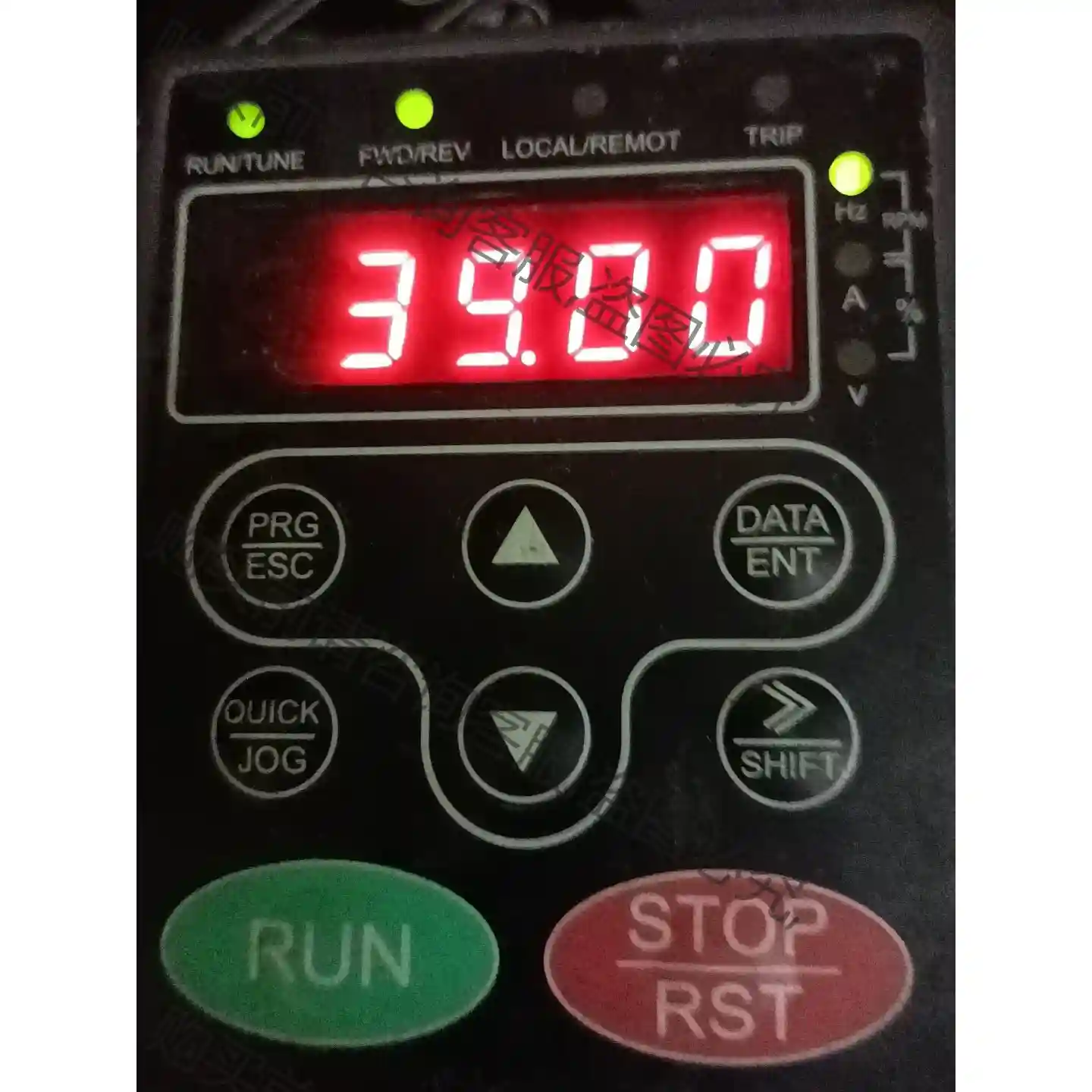 百德福变频器面板，实价69元试视好各功能，字符完整无缺，您满