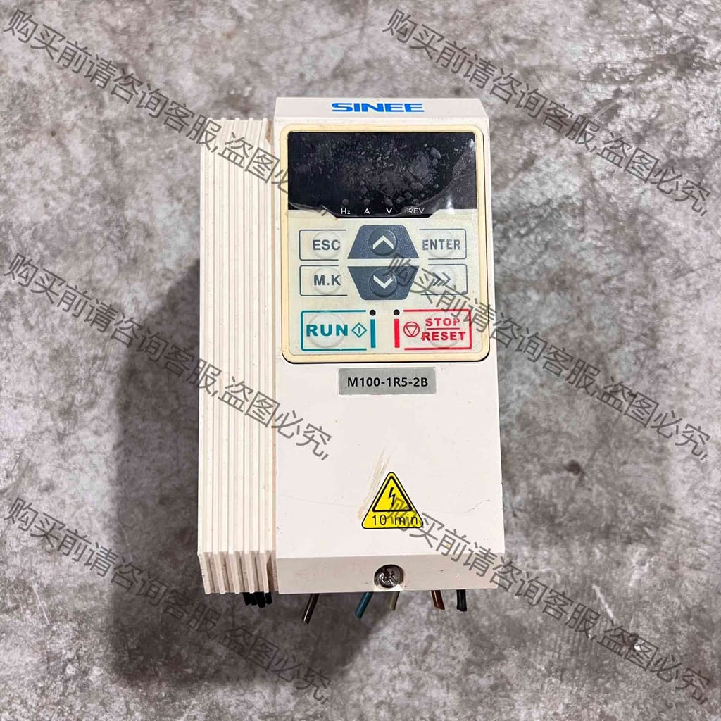 功能正常议价 正弦变频器 M100-1R5-2B 220V1.5KW实物拍