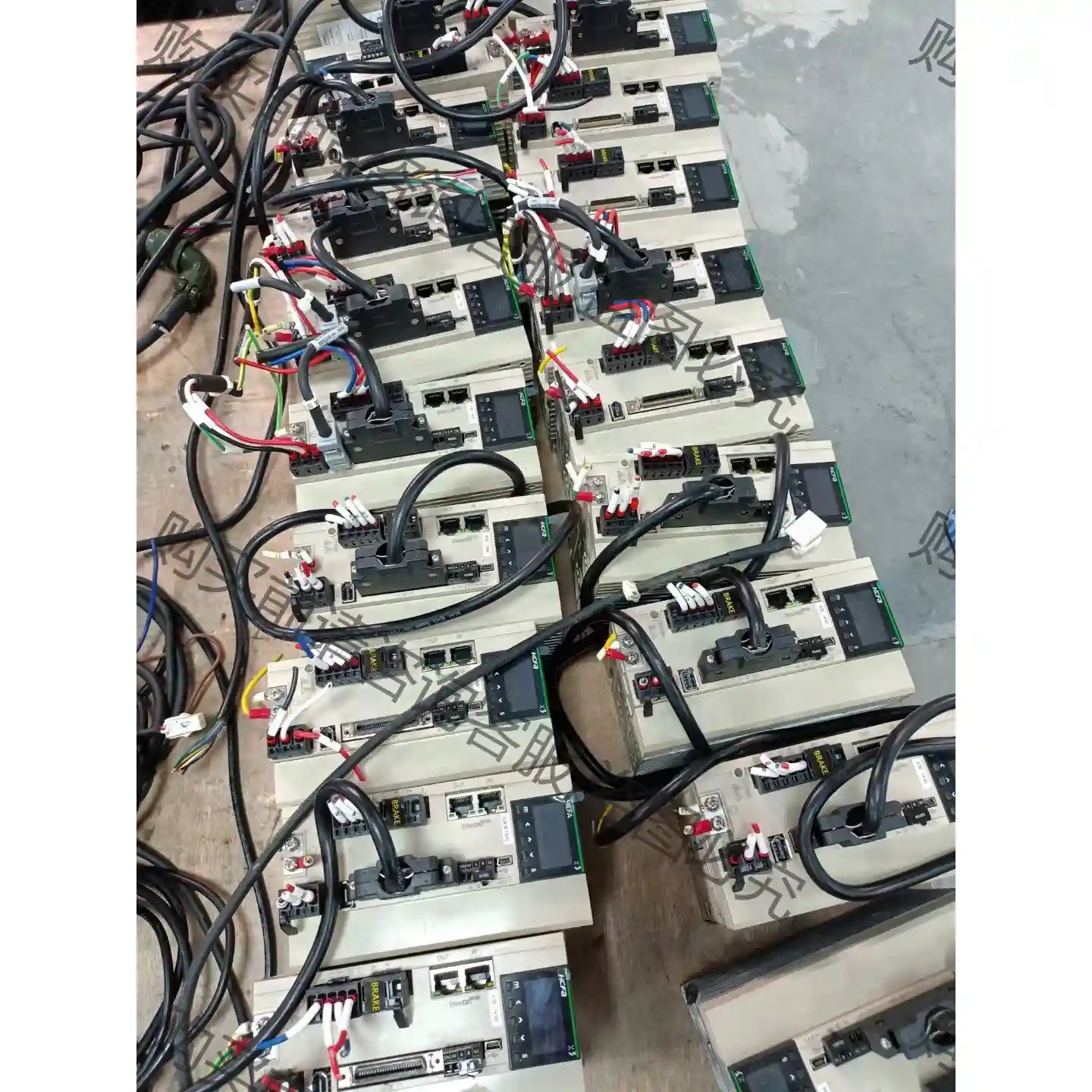 禾川1千瓦伺服电机SV-X3EB100A-A2 SV-X3 先议价 拆机货包好