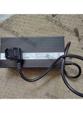 功能正常议价 REVOLT充电器，型号 :RVLT8511A