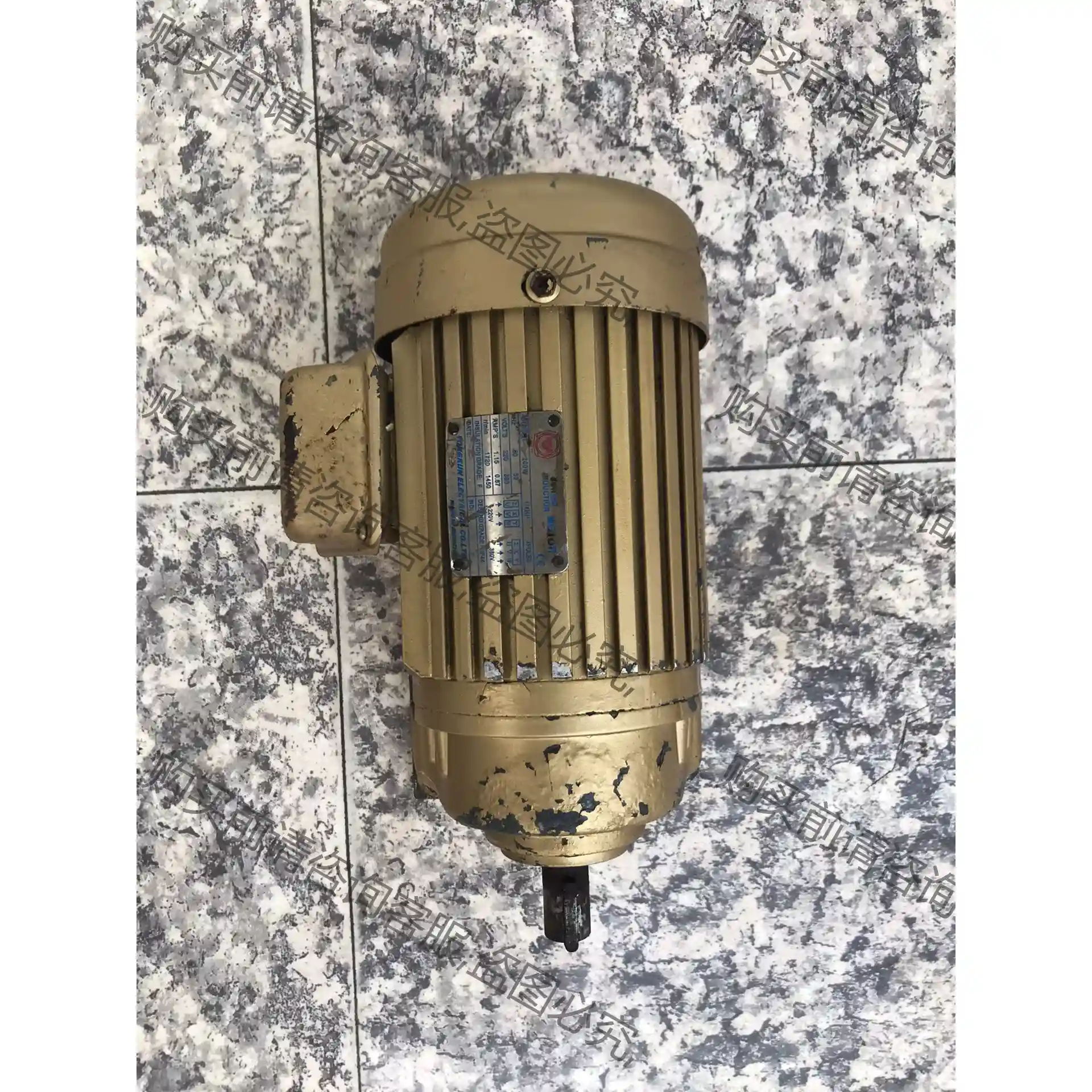 一台YK齿轮减速机，速比1:25，功率：200w，价格再议， 先议价 拆