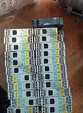 功能正常议价 西门zi继电器22个3UG4633一2AL30，一个深灰色的具