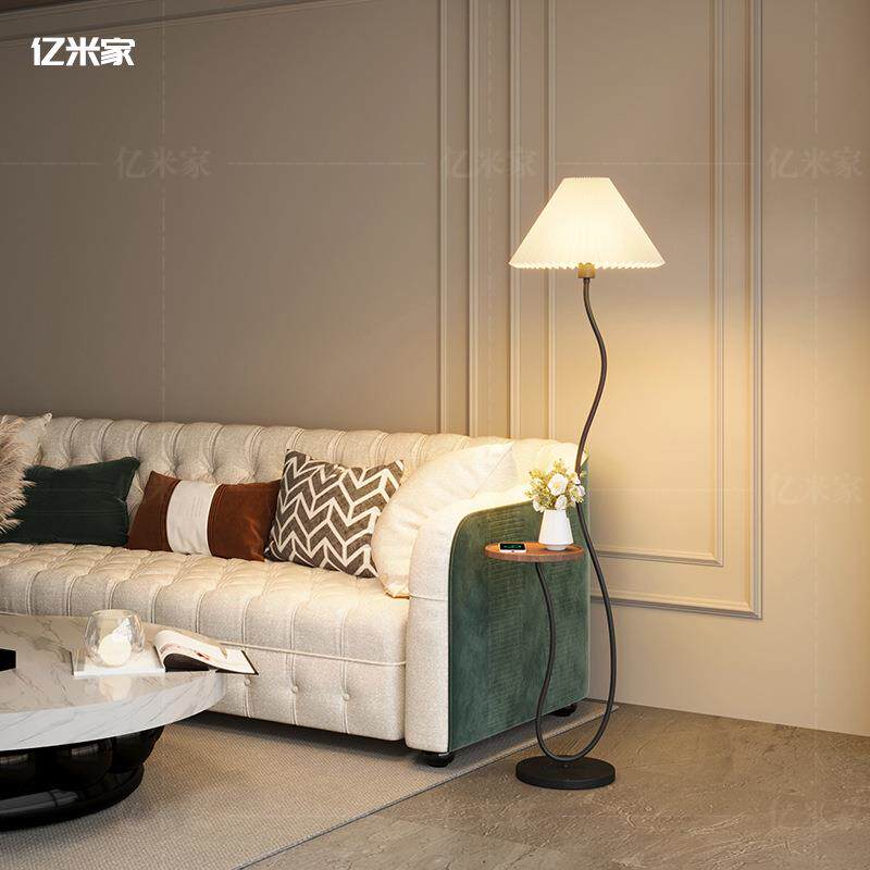 奶油风落地灯客厅高级感氛围灯百褶置物架无线充沙发卧室茶几法式