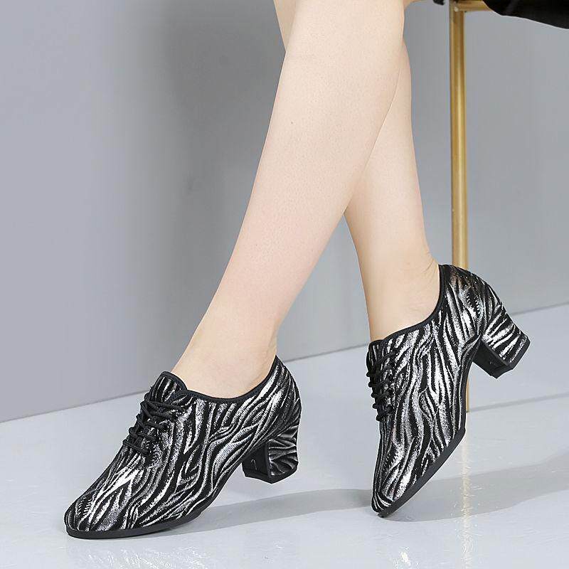 新款广场舞牛津布中高跟舞蹈鞋水兵舞拉丁舞广场舞鞋