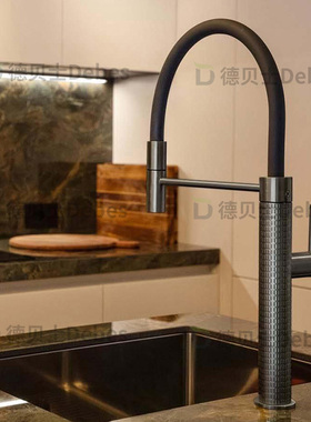 厨房水龙头冷热两用磁吸洗菜盆纯铜水龙头防溅水可旋转抽拉式家用