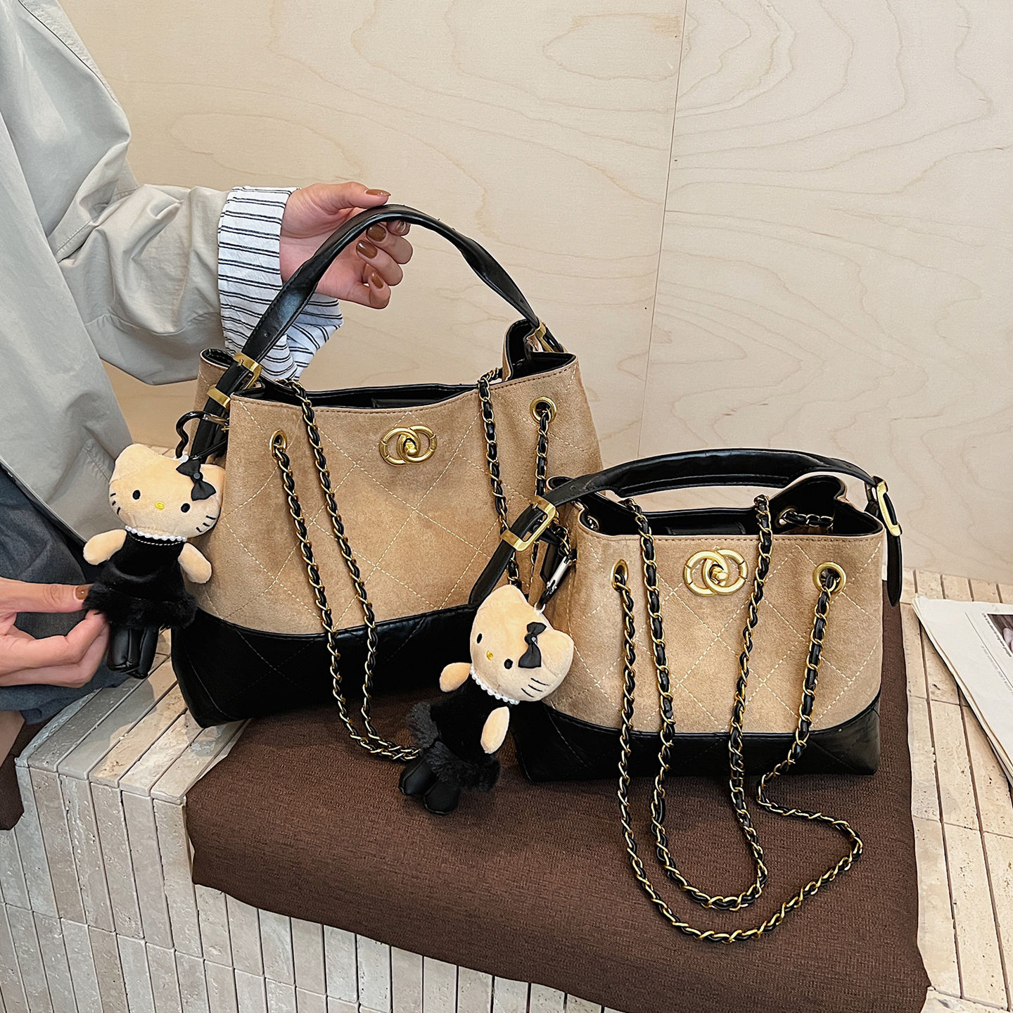 复古小香风麂皮小托特包