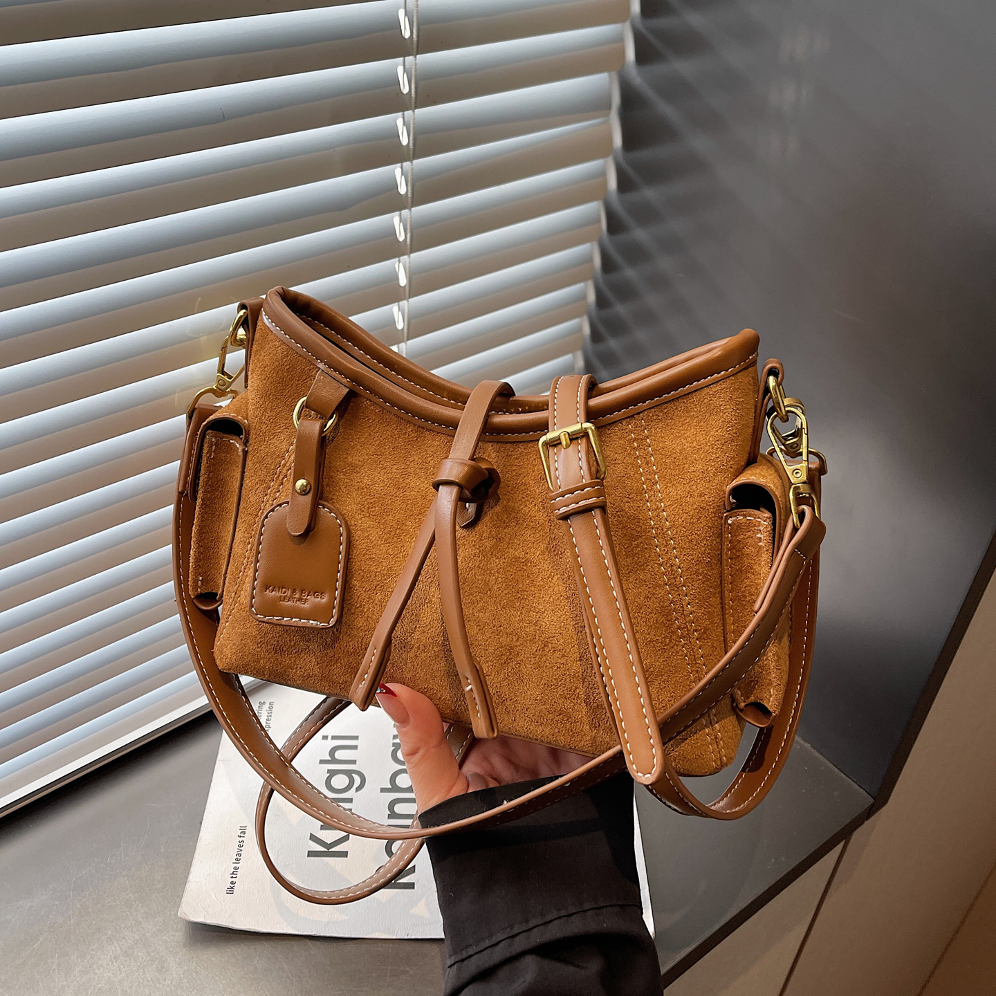 麂皮绒腋下包百搭斜挎包