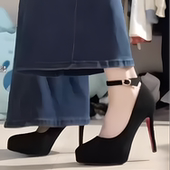 小众设计红底职业单鞋 女日常新款 女 不掉跟绒面防水台高跟鞋 法式