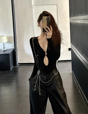 ISGRX 弗洛伊德 原创设计 女神御姐设计感秋冬小众打底衫