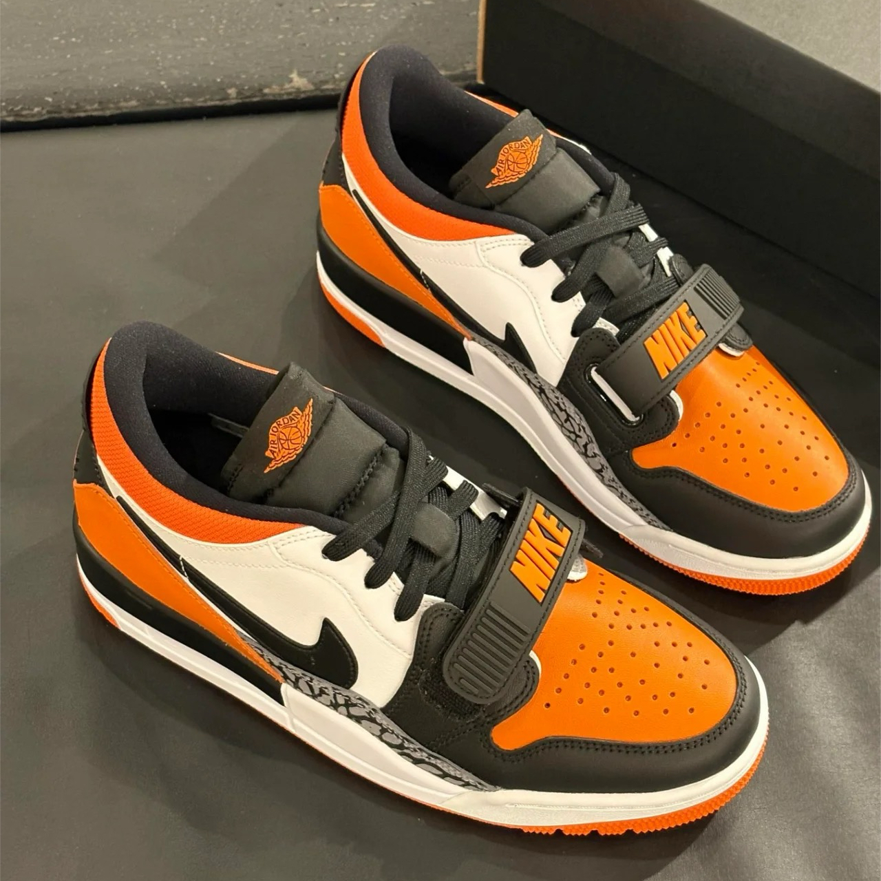 Jordan Legacy 312 舒适百搭 耐磨 防滑低帮复古篮球鞋CD7069-118