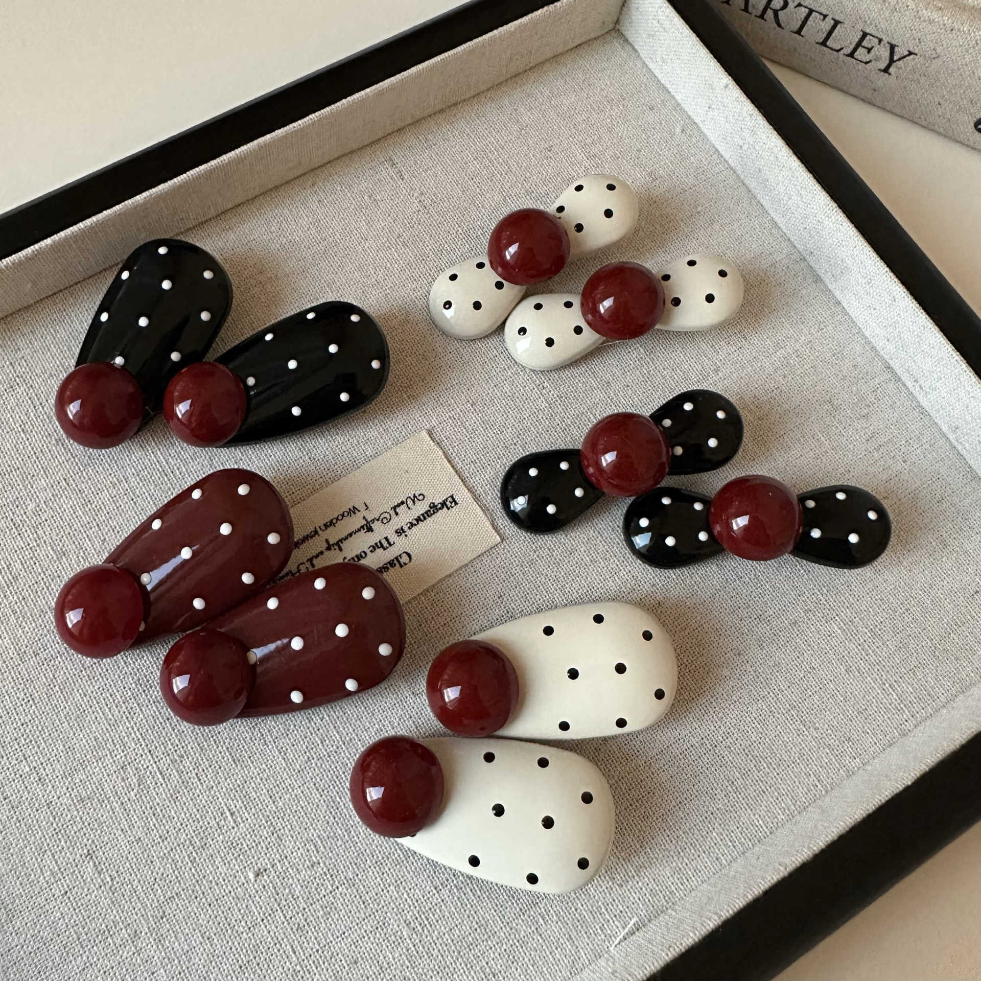 TKTK可爱椭圆波点红色珠子小边夹合金蝴蝶结圆点发夹刘海夹碎发