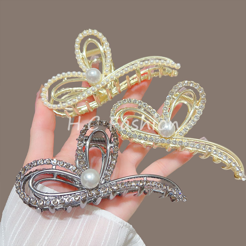 网红时尚爱心抓夹女感气质后脑勺盘发夹新款百搭鲨鱼夹子头饰