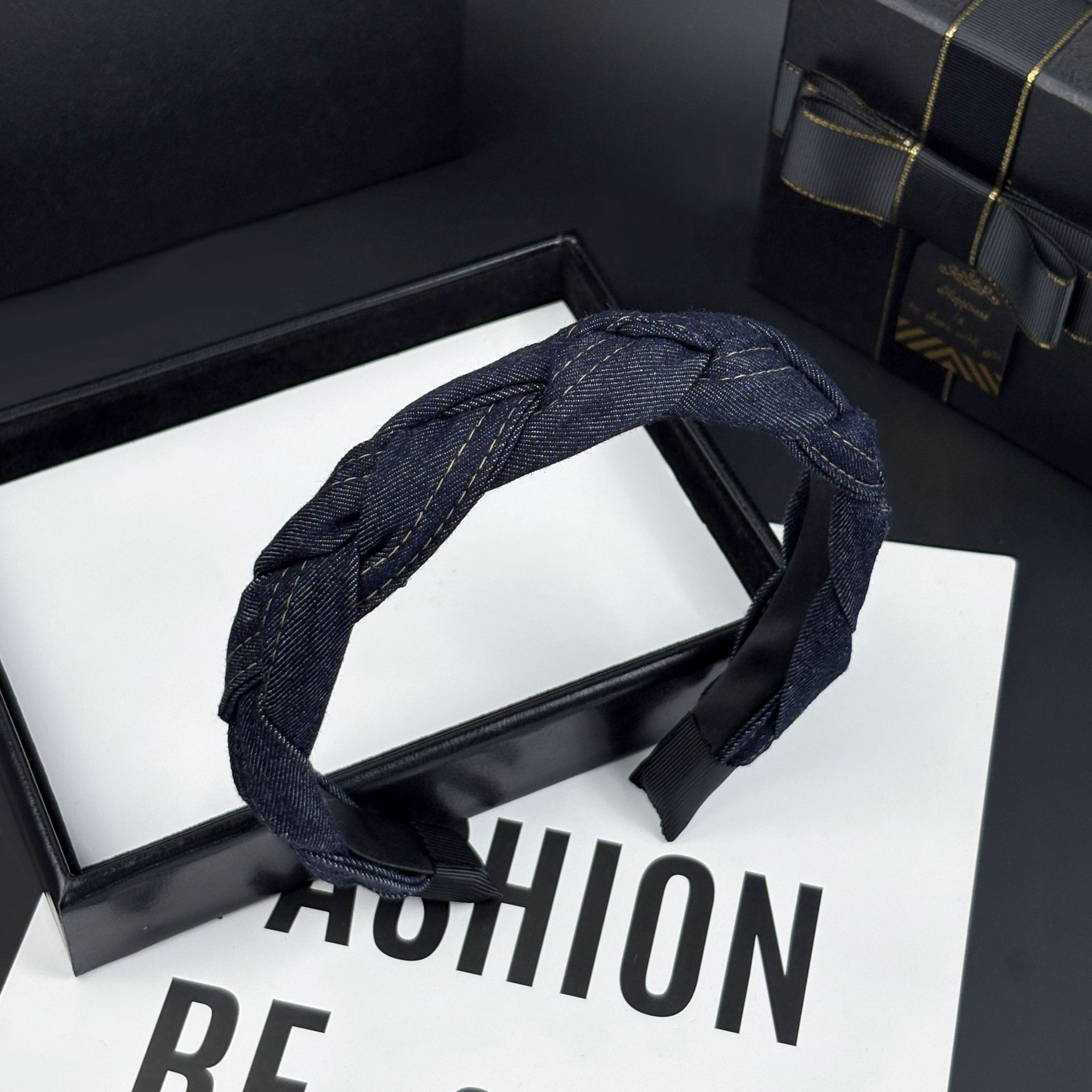 韩国牛仔麻花布艺发箍压发卡发捆洋气时尚日常外戴高颅顶洗脸头箍