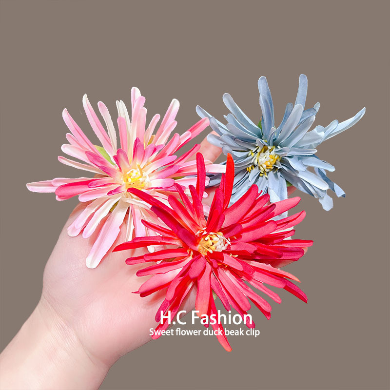 超仙甜美假日小众设计花朵鸭嘴夹新款洋气刘海侧边碎发卡饰品