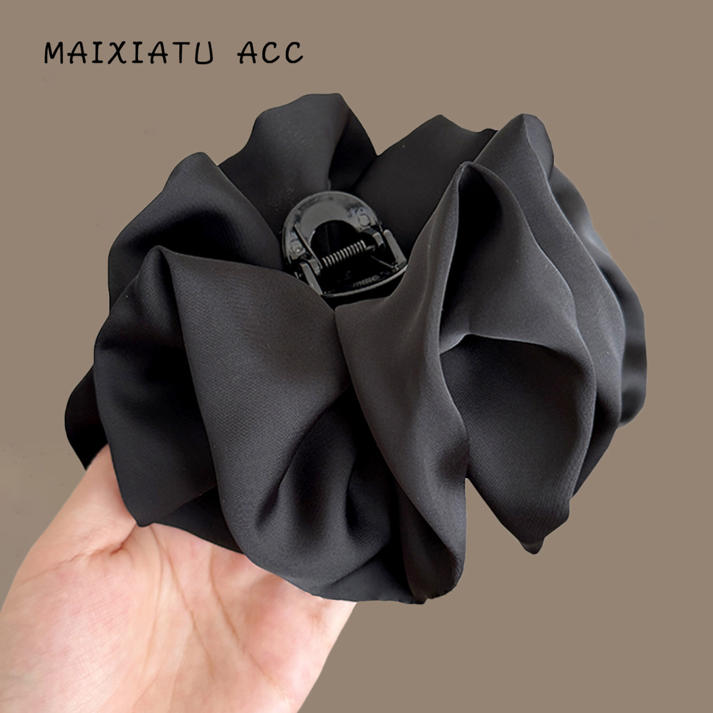 云朵褶皱抓夹黑色泡泡抓夹女感后脑勺盘发鲨鱼夹子显发量发夹