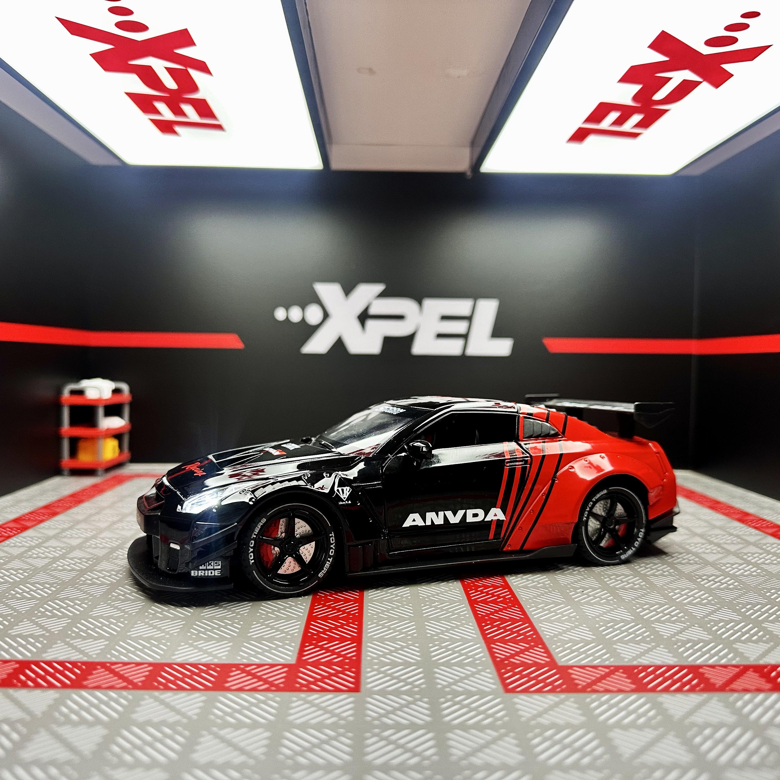 大号尼桑战神GTR合金模型玩具男孩跑车赛车