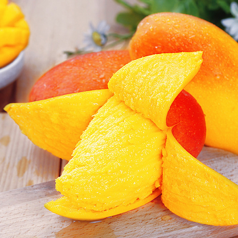 海南贵妃芒果新鲜热带水果当季整箱包邮香甜红金龙辣椒芒果