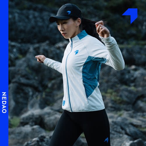 内道聚能卷立领拼接外套