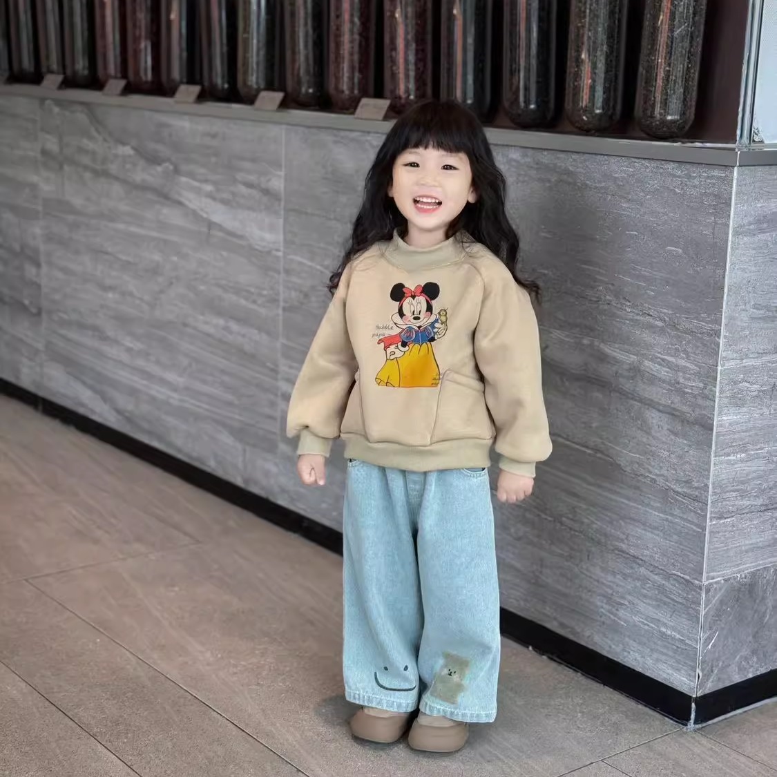 秋冬女童美式印花加绒套头卫衣潮
