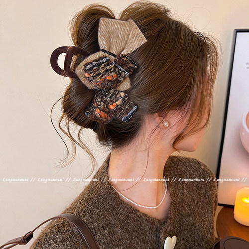 小香风Get~毛呢双蝴蝶结抓夹