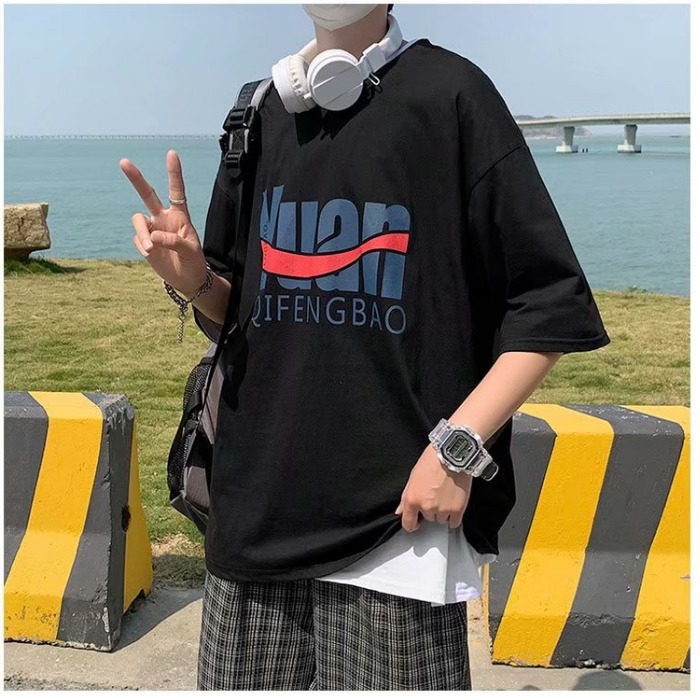 New fashion brand in summer with simple and versatile lettering and Japanese Hong Kong Style loose shirt