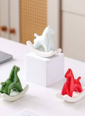 创意可爱摇摇马陶瓷摆件简约绿马可爱茶玩家居粉马小摆设