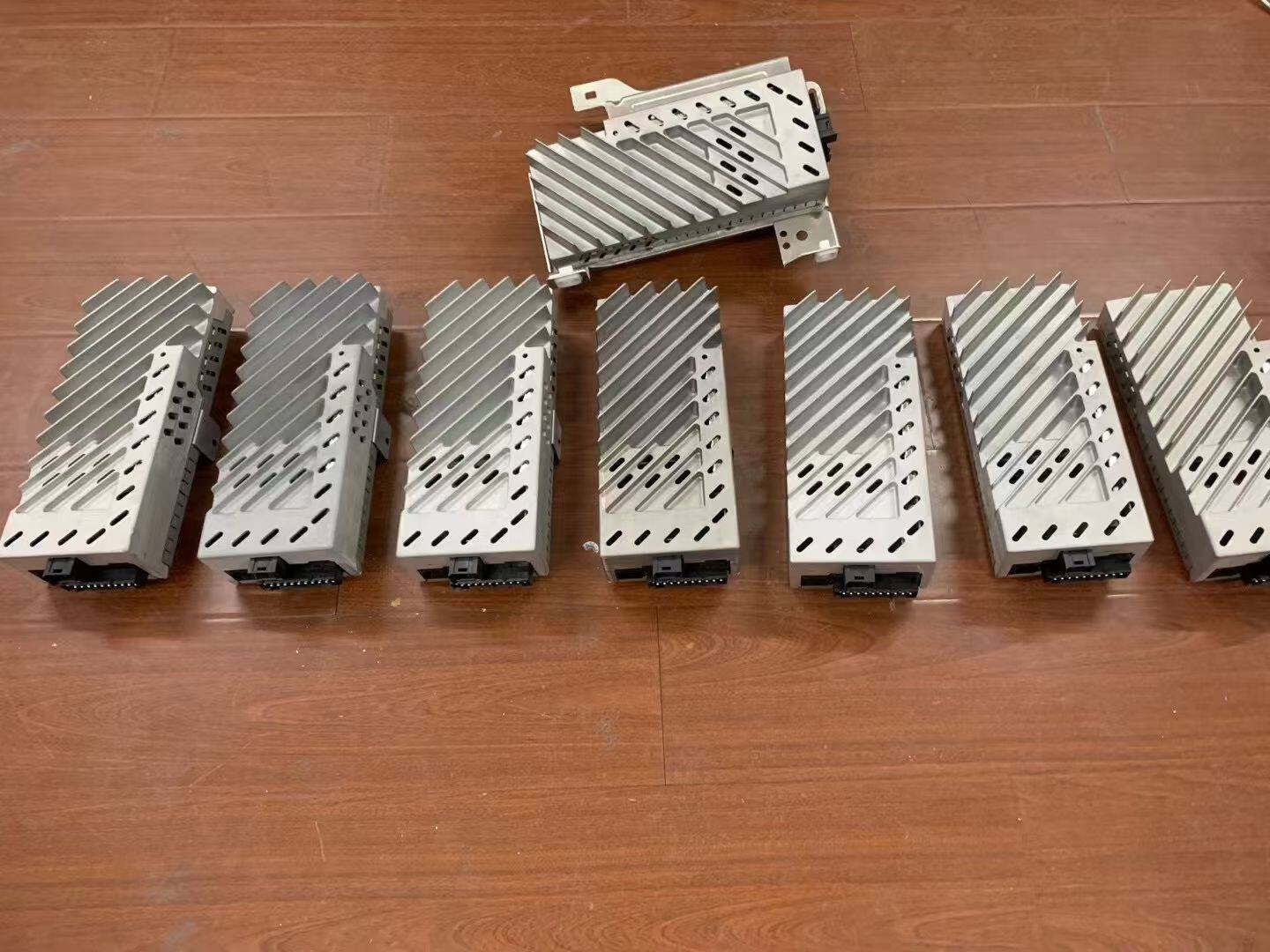 宝马id6系统哈曼卡顿L7环绕功放600瓦大功放适用id6系统专车专用