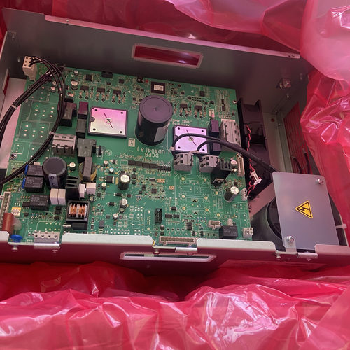 奥的斯电梯变频器OVFR03B-404(LRU)/KCA21305ACJ1/3 KDA26800ACG8