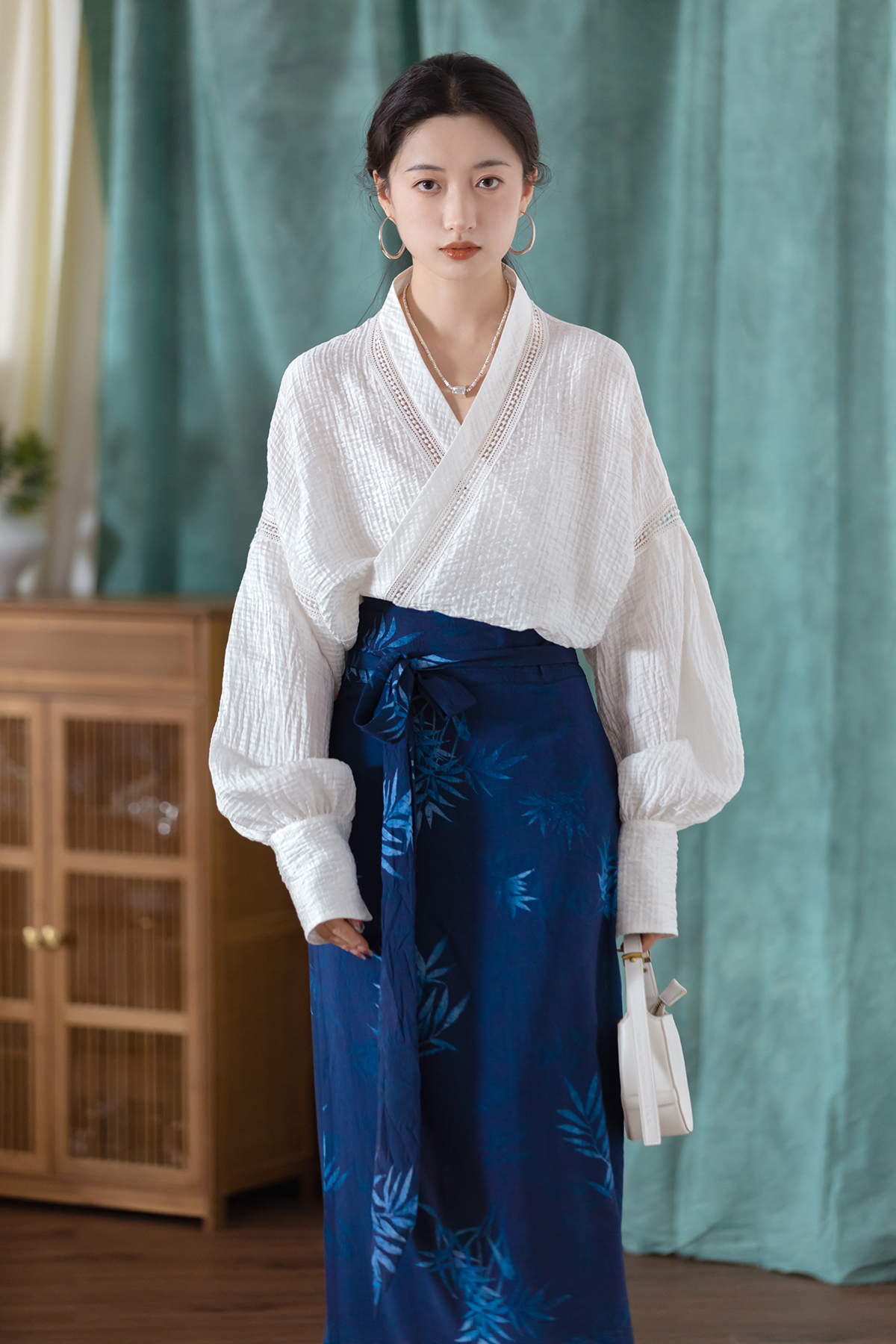 萃CUI 「交领镂空衬衣」汉元素交叉绑带花苞袖棉质肌理女