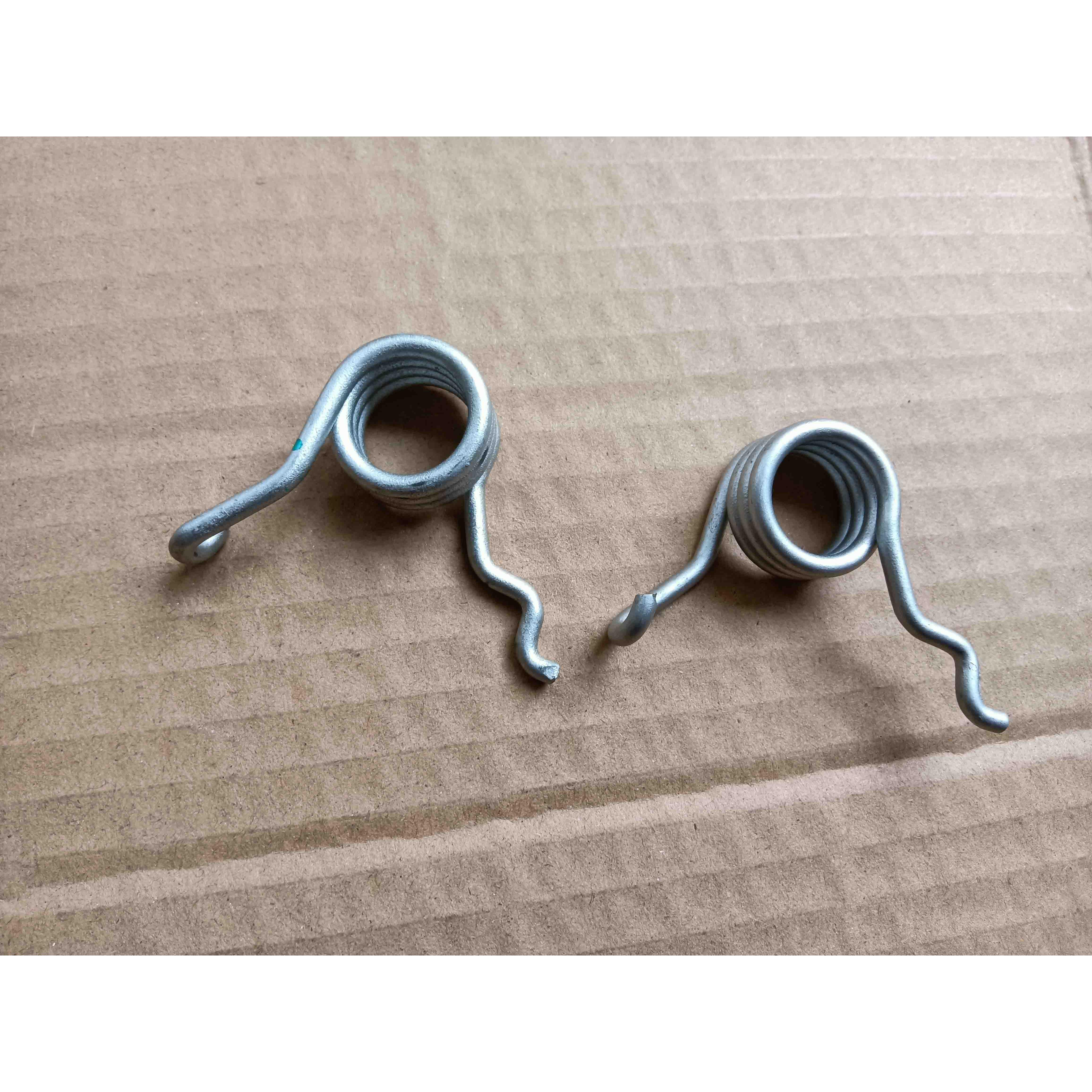 五菱宝骏730 560 310W 360 后刹车分泵弹簧 后刹车制动卡钳后卡簧