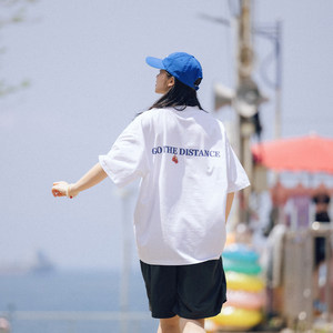 BananaClub“SloganTee”索罗娜凉感速干休闲拳击字母印花短袖T