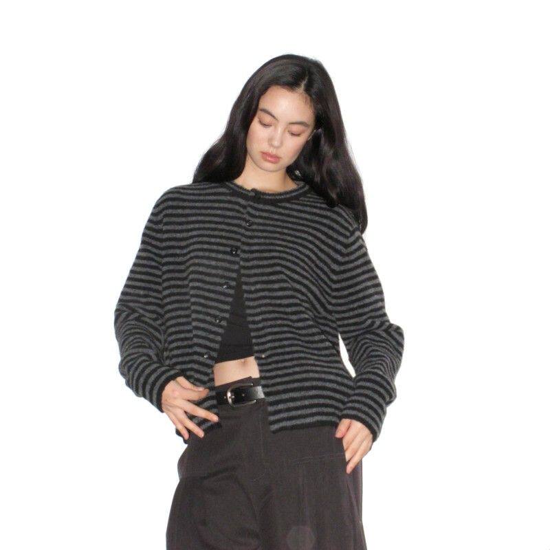 NOT UGLY 25AW 低饱和横间条纹黑灰圆领松弛主义圆领开衫羊毛毛衣