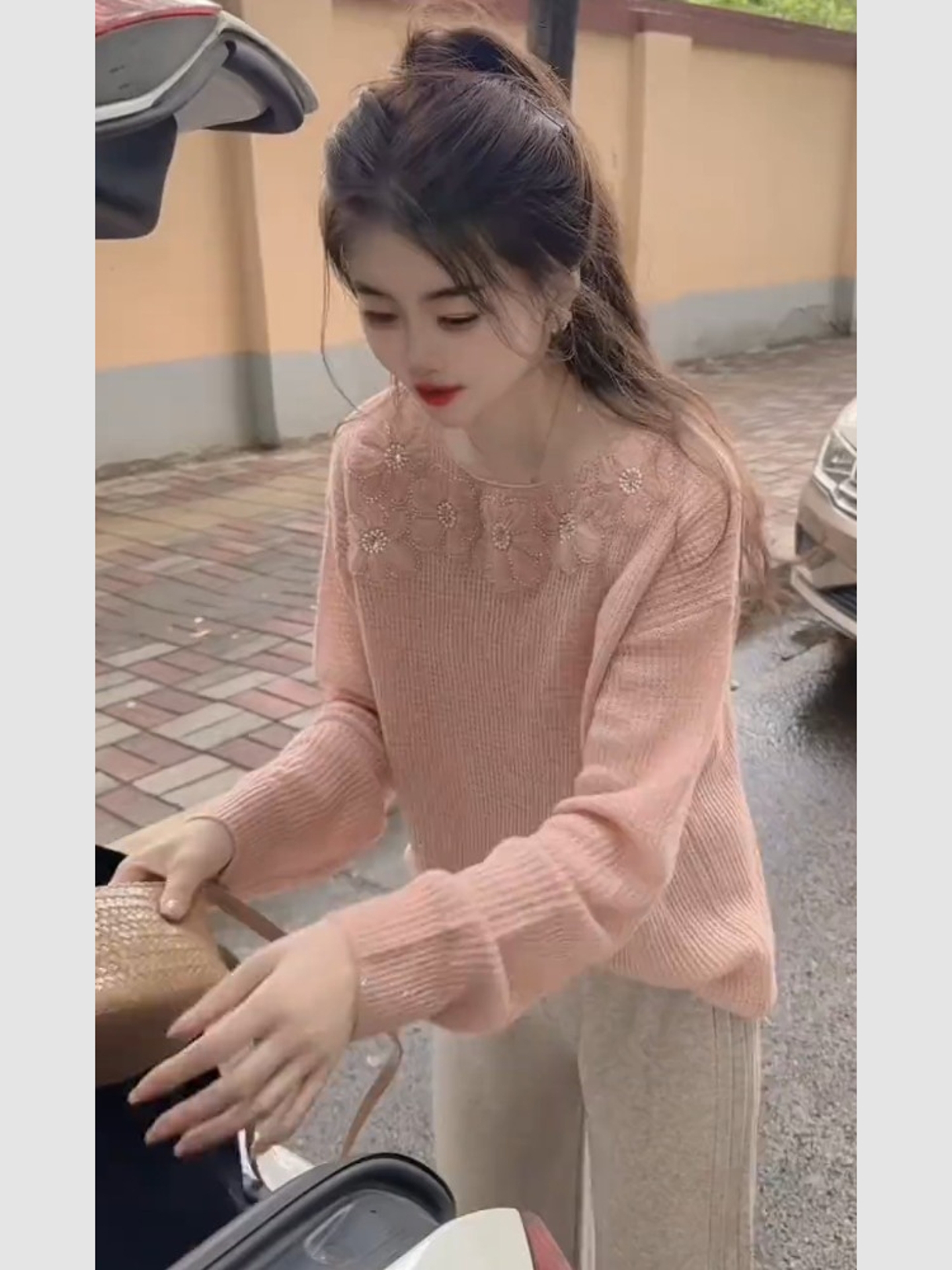 粉色立体花朵针织毛衣大码女装秋季流行穿搭独特法式高级气质上衣