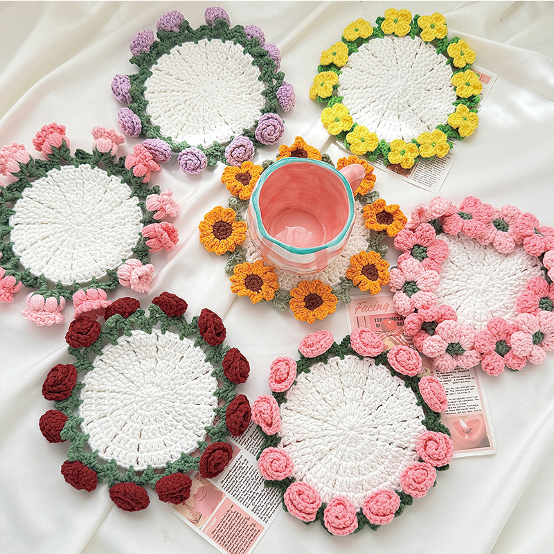 毛線手工編織迷你玫瑰花束杯墊