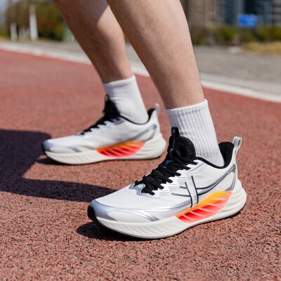 特步氢风科技8.0跑鞋男鞋运动鞋